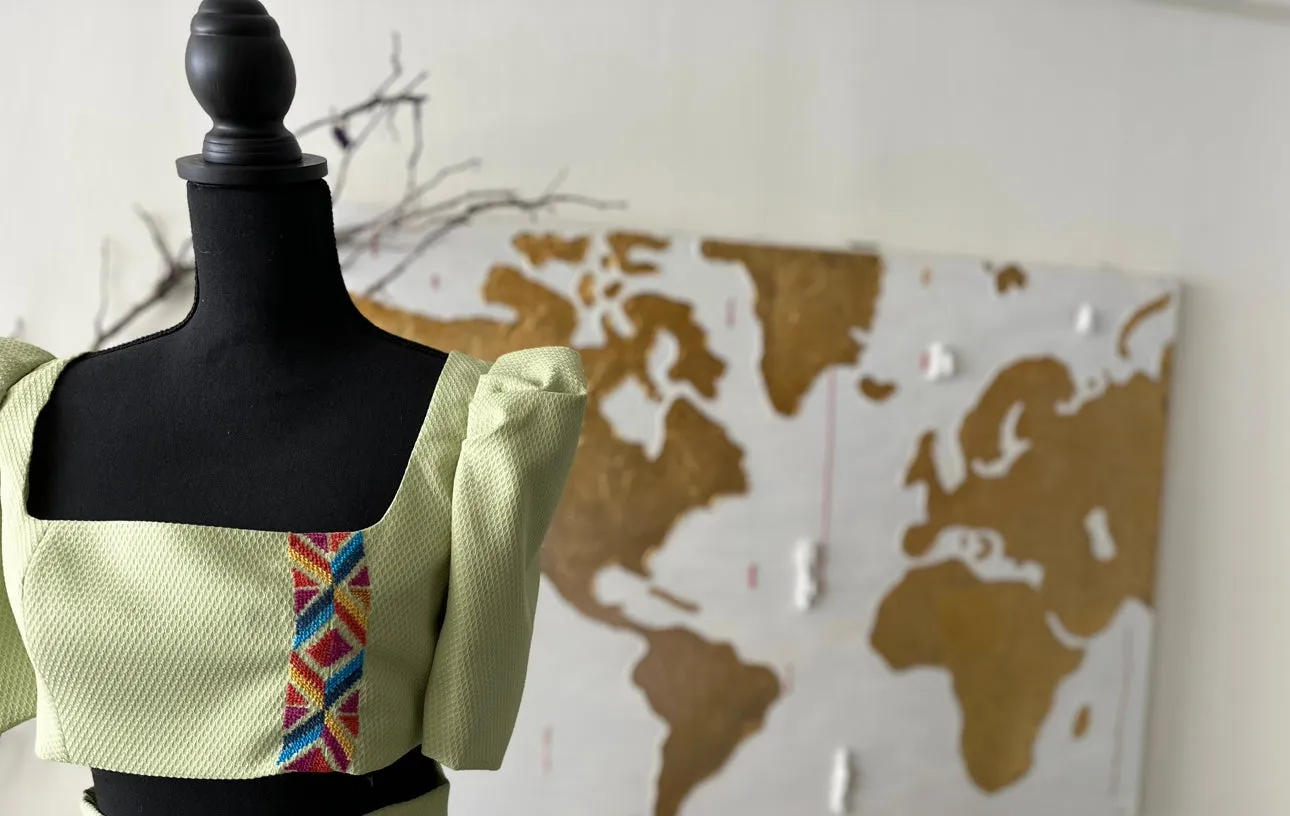 116-23 Pistachio Dreams: Square Collar Puff Shoulder Top
