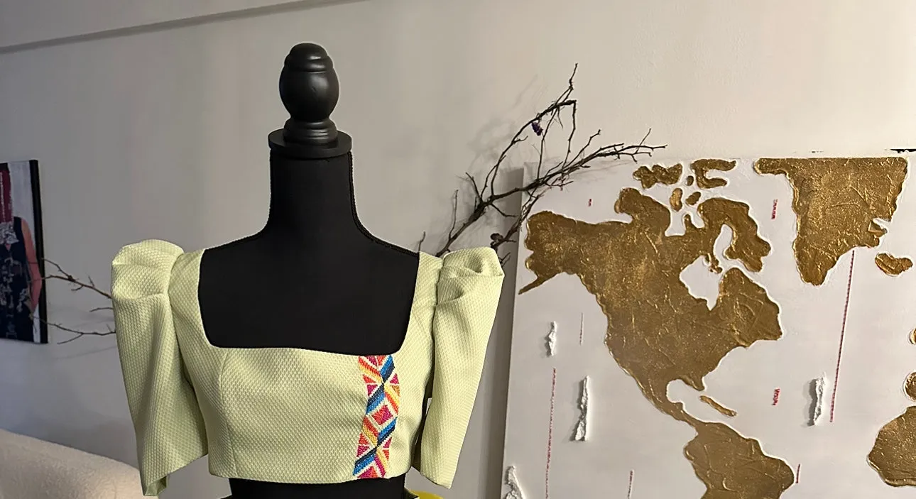 116-23 Pistachio Dreams: Square Collar Puff Shoulder Top