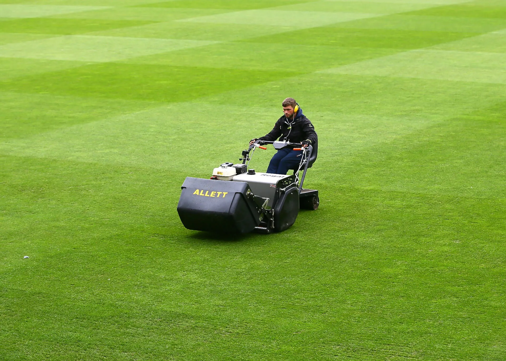 ALLETT Allett Regal 36 Cylinder Mower