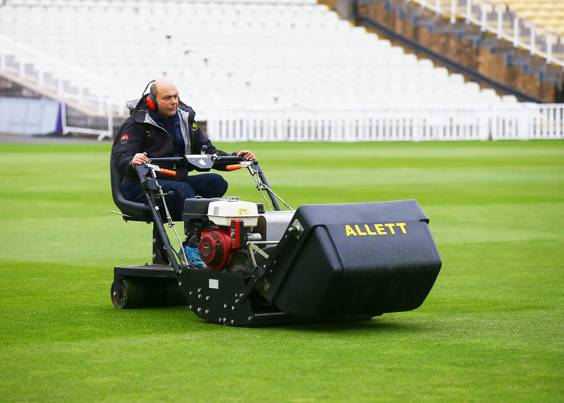 ALLETT Allett Regal 36 Cylinder Mower