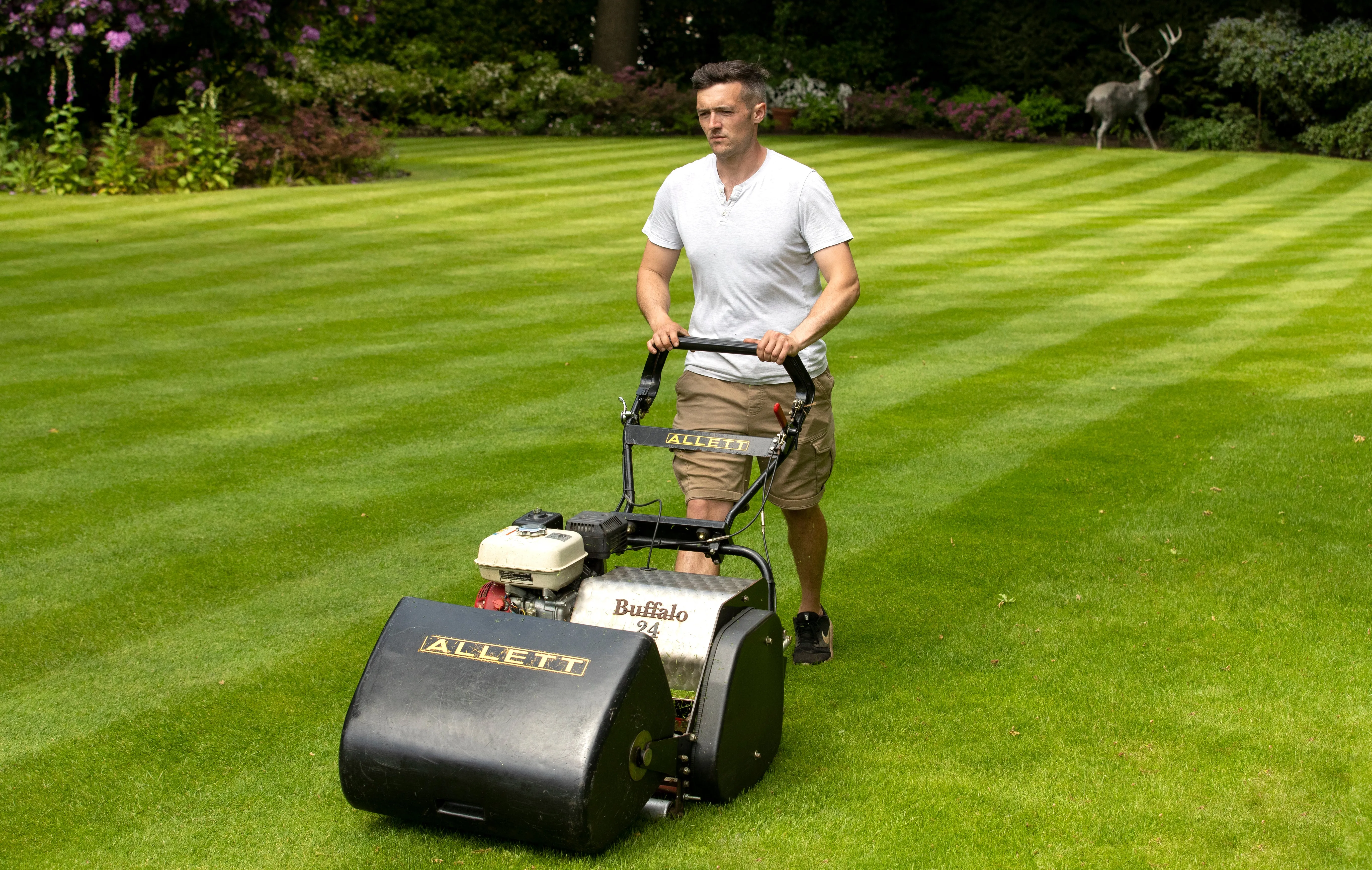 Allett Buffalo 20 Cylinder Mower