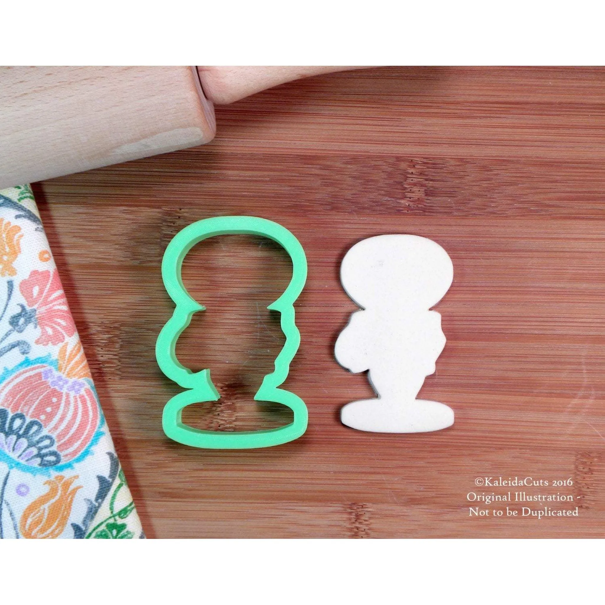 Bobble Head Football Player Cookie Cutter