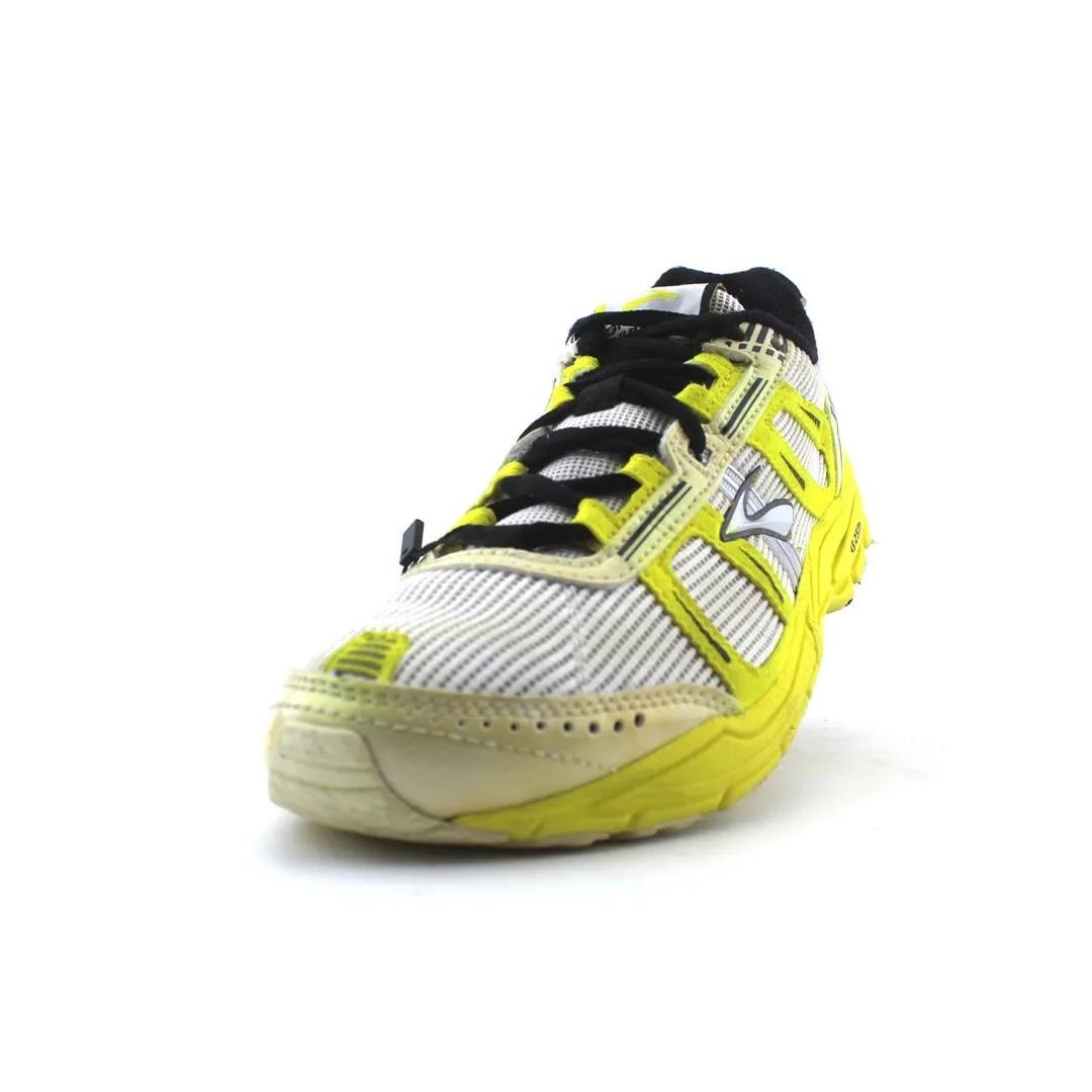 BROOKS  RACER ST 4