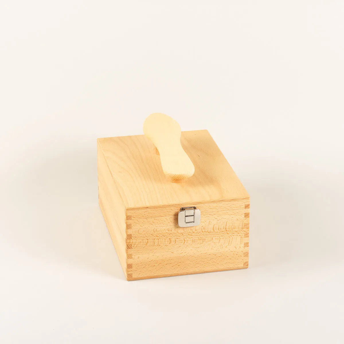 Large beechwood shoe care valet