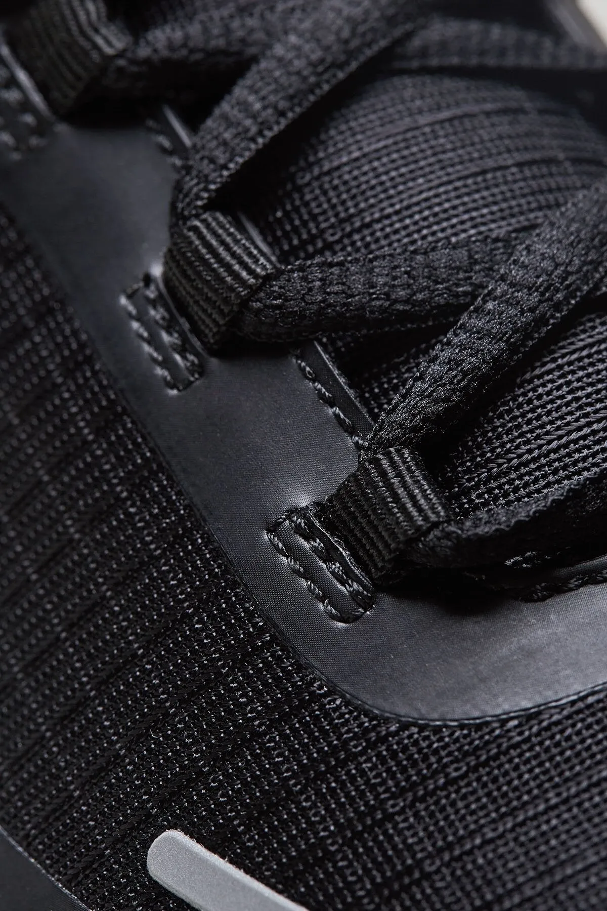 LESCON AIRFOAM ETERIUM-2 SPORTS SHOES