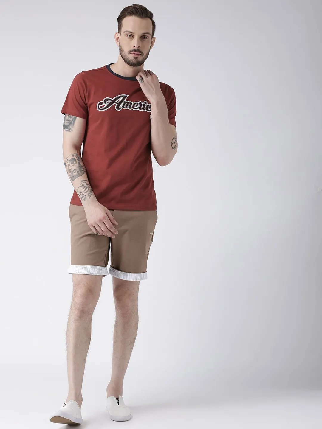 Men Red Solid Round Neck T-shirt