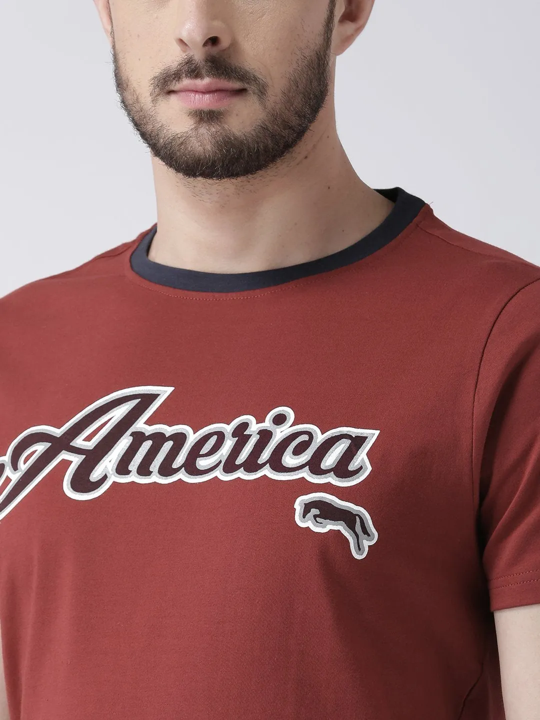 Men Red Solid Round Neck T-shirt