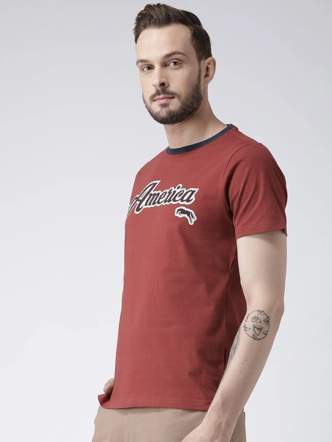 Men Red Solid Round Neck T-shirt