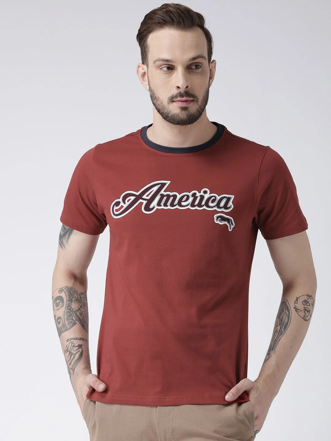 Men Red Solid Round Neck T-shirt