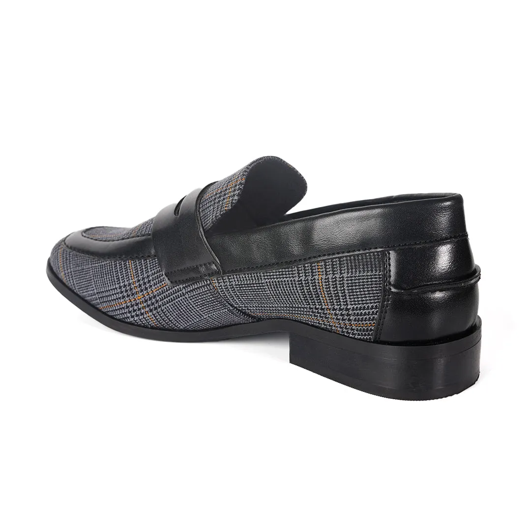 Monkstory Raro Plaid Fabric Slip-Ons - Black