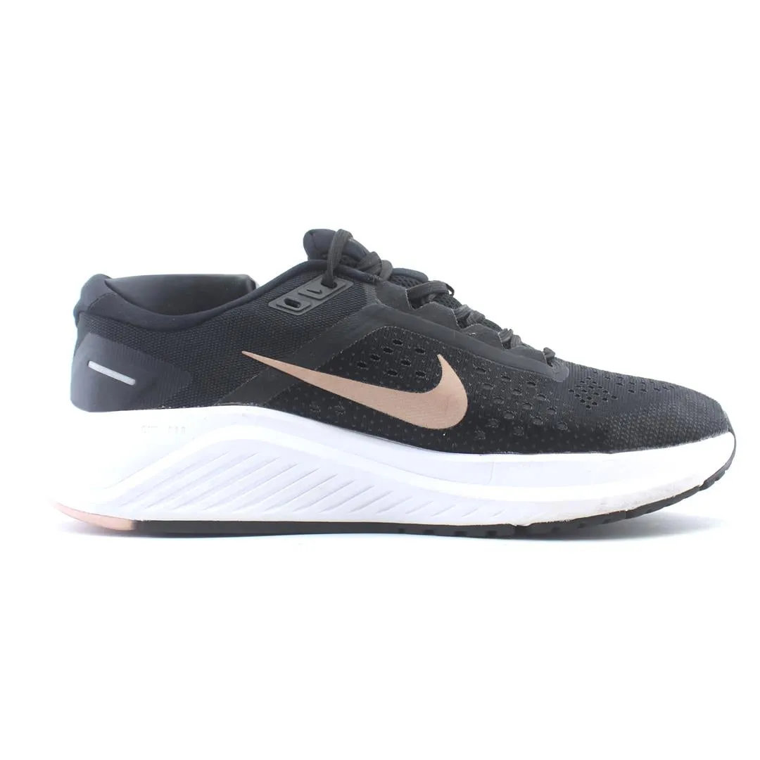 NIKE  AIR ZOOM STRUCTURE 23