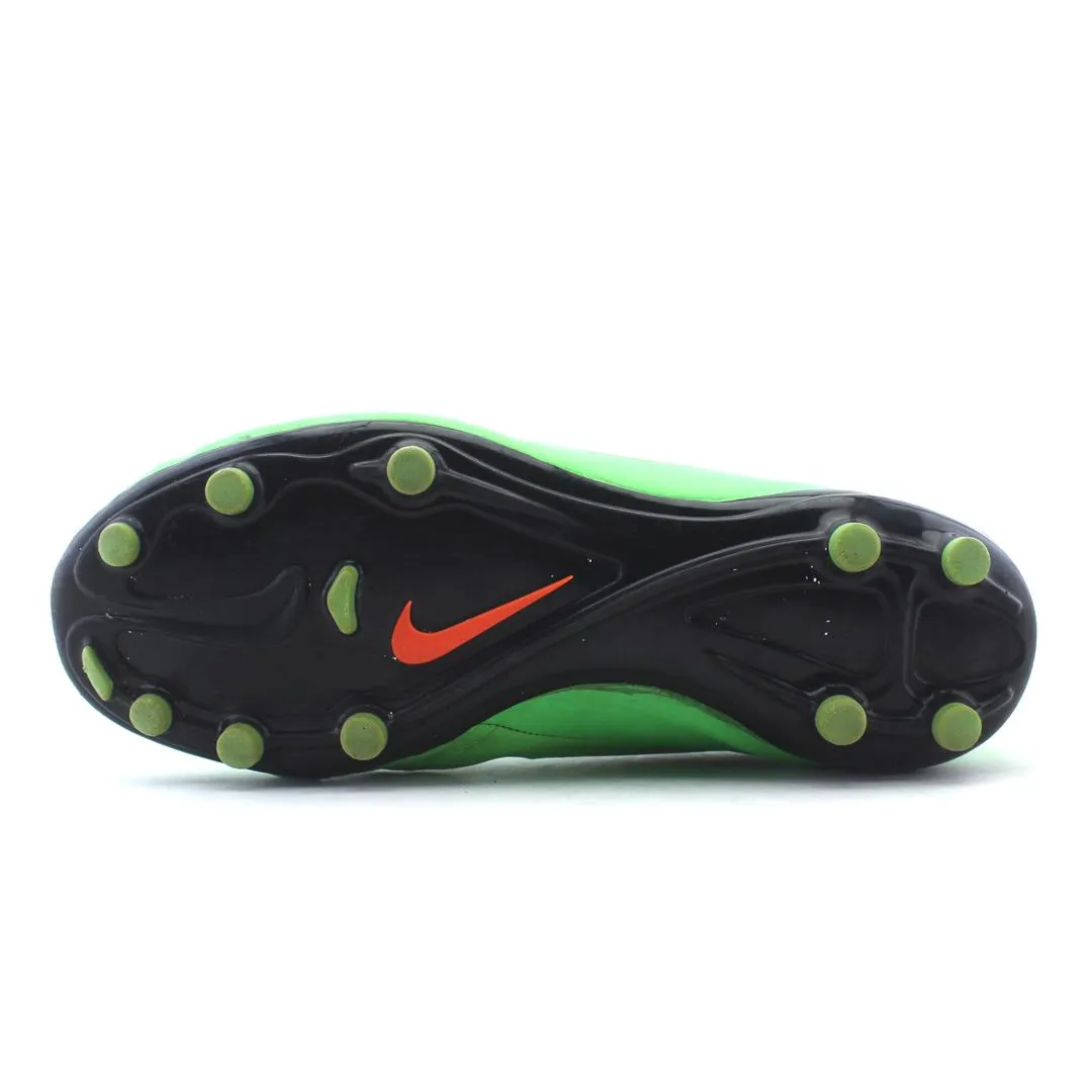 NIKE  HYPERVENOM