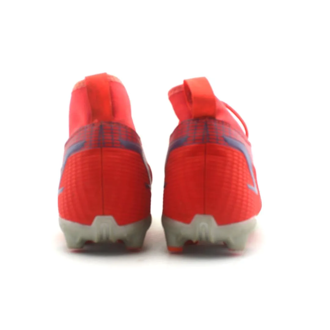 NIKE MERCRIAL