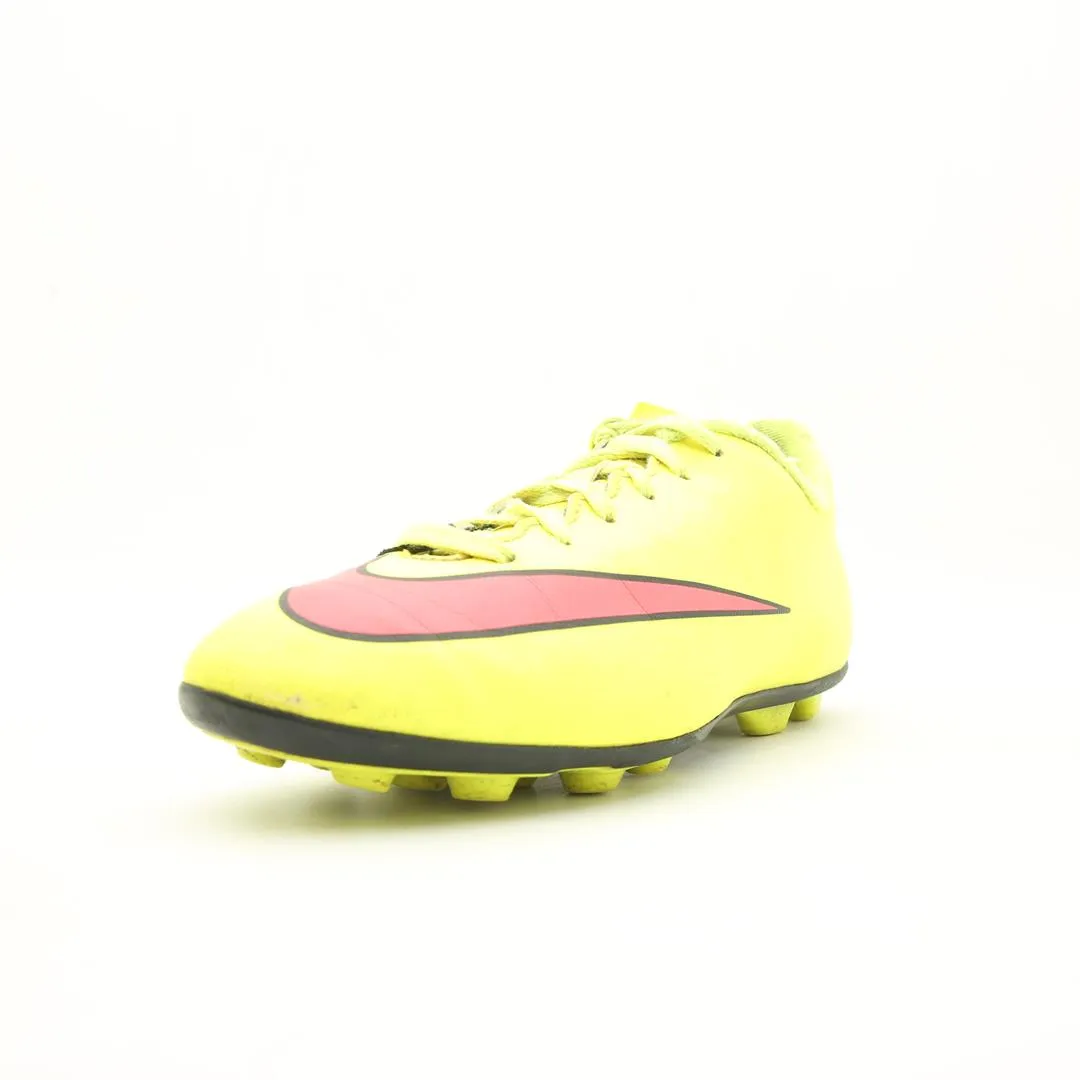 NIKE SUPERFLY 7