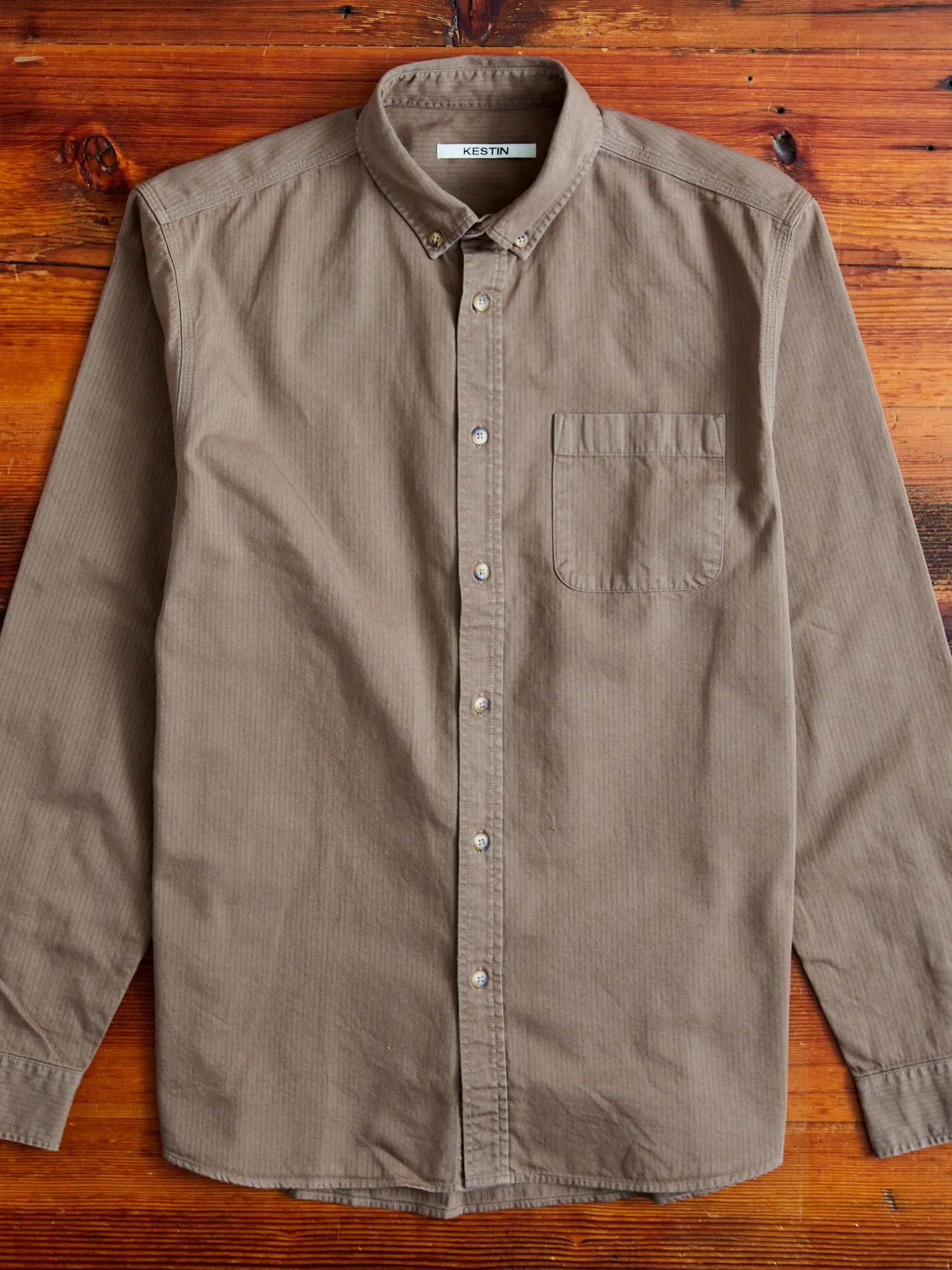 Raeburn Button Down Shirt in Putty