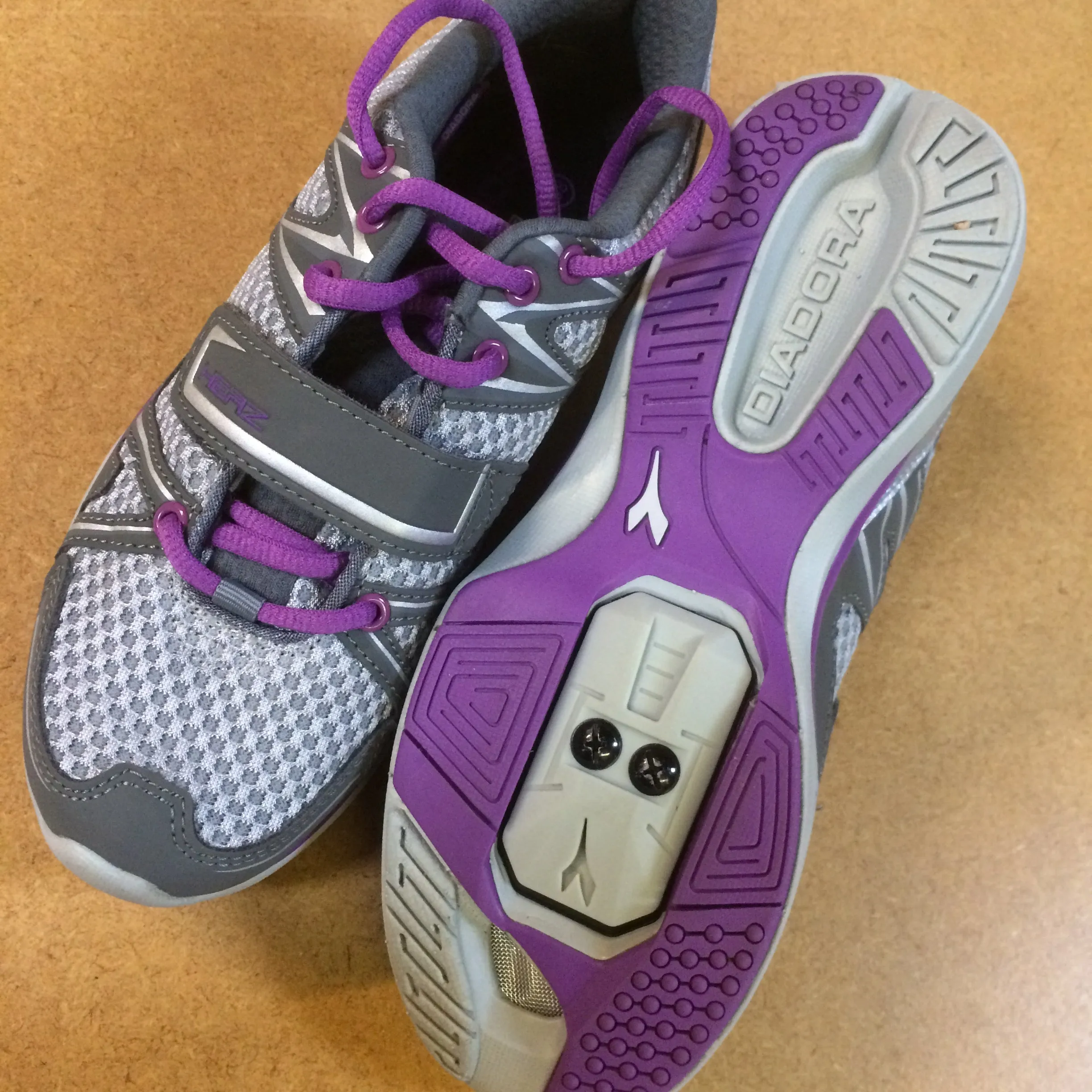 SHOES : Diadora Herz Indoor Gym/Cycling Shoes [38]